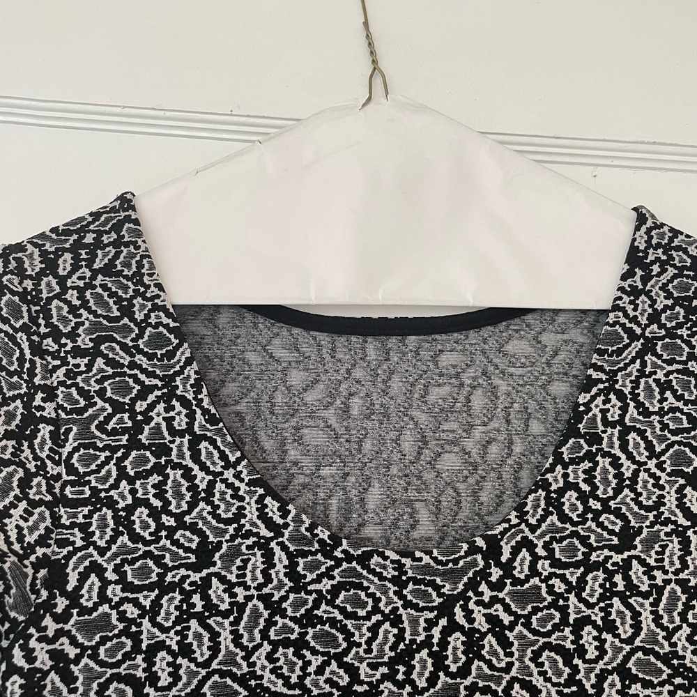 Leota black and white floral dress